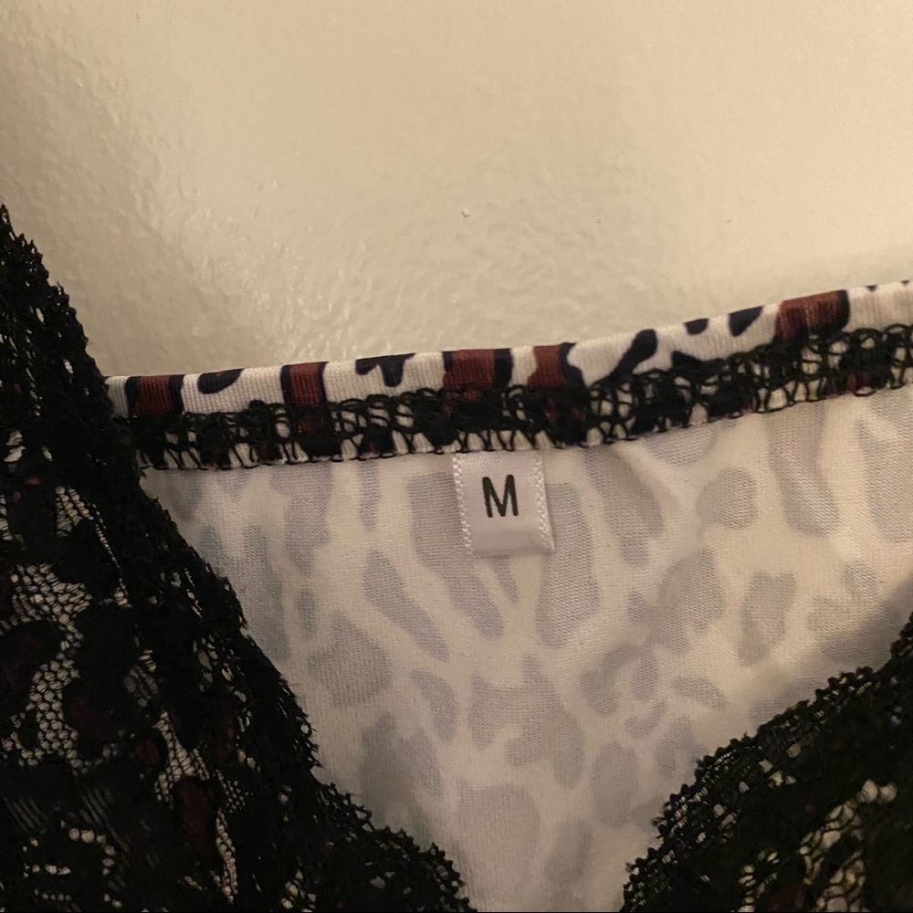 VERGE GIRL - All The Right Moves Cami Leopard - Picture 7 of 8
